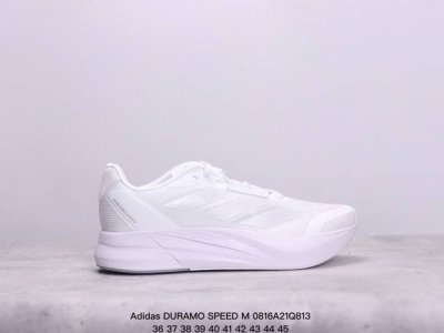 公司级adidas Duramo Speed M轻盈跑鞋 adidas跑鞋设计总是呈现出一种经典低调的感觉，但ultra Boost与alphabounce这两