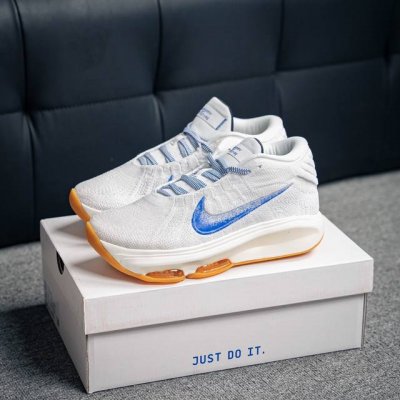 Nike Air Zoom G.T. Hustle 3 FP 耐克缓震透气实战系列篮球鞋 HJ9083 100 尺码：38.5 39 40 40.5 41 42