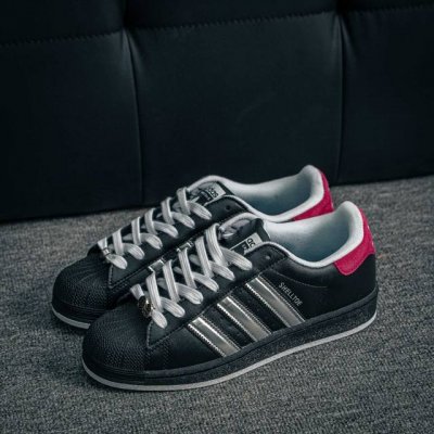 核心私 adidas Forum Low Cl三叶草低邦 经典魔术贴复古板鞋 男女潮流头层皮休闲鞋 货号 Ih7767 尺码 36 36.5 37 38 38.