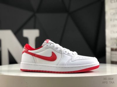 真标带半码耐克 乔丹Air Jordan 1 Low Aj1 乔1 乔丹1代Aj1 低帮复古文化休闲运动篮球鞋。该鞋款从 1985 年元年款汲取设计灵感，焕新演