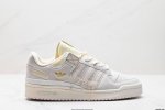 公司级Adidas Forum 84 Low 阿迪达斯 低帮百搭潮流休闲运动板鞋 以复古篮球鞋的外形为基础 采用皮革拼接 简约百搭 更加贴合舒适 中底内侧网格造