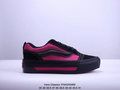 Vans Classics Knu Skool 厚鞋舌面包鞋 Vans联名超火的土豆鞋，复古经典，鞋头放大、包边上移加厚、鞋舌加厚。Vans Classics