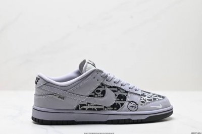 公司级Nk Dunk Low Retro “Diy高端定制” 低帮休闲运动板鞋 原装头层材料 用料绝不含糊 独家版型蒸餾加工帶來的是更好的视觉和脚感体验 清洁度