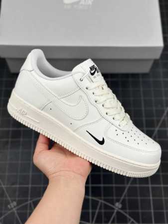 Nike Air Force 1 Low 白黑小勾 空军一号低帮运动休闲板鞋 原楦头原纸板 打造纯正空军版型 专注外贸渠道 全掌内置蜂窝气垫 原盒配件 原厂中底 - 点击图像关闭