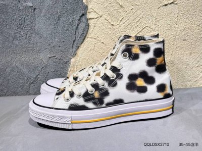 新品上市实拍 converse Chuck 1970S 舒适防滑耐磨休闲硫化帆布鞋 匡威复古回潮 经典70S鞋型加持帆布鞋身 搭配斑马纹元素 自带复古氛围感 百