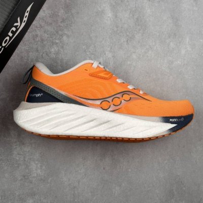 本地 核心私 Saucony Triumph 22 Gtx 潮流舒适防滑耐磨 低帮跑步鞋 全新升级Pwrrun Pb中底 脚感再度升级，提供持久强劲动能 中底边