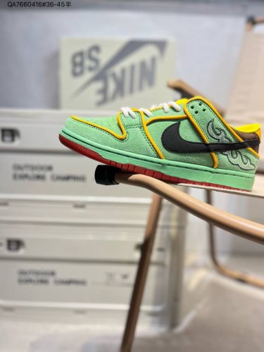 160 耐克Nike Dunk Low 板鞋Sb系列经典百搭休闲运动板鞋加厚鞋舌的填充，使舒适性大大提升，同时也更方便穿脱中底部分则加入了脚感柔软舒适Zooma
