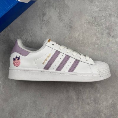 本地 核心私 阿迪达斯Adidas Originals Superstar 贝壳头经典百搭休闲运动板鞋 70年代诞生之初Superstar就定位于低帮篮球鞋 由