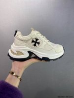 220 公司级Gg-Cc赵露思同款 广东大厂出品 纯原正确版本 时髦Look轻松定格 不费力展现率性氛围 酷帅机能风不规则设计 7Cm增高厚底 大长腿既视感轻松