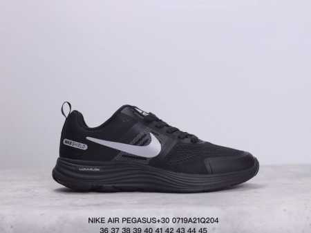 耐克nike Air Pegasus+30登月系列缓震跑步鞋运动休闲鞋 采用了小气垫 Air-Zoom 的设计，升级中底为cushlon St，材质上更显得轻盈 - 点击图像关闭