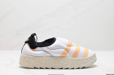 公司级adidas Puffylette 阿迪达斯三叶草 毛毛虫 复古运动鞋 货号:If3956 尺码:36 36.5 37 38 38.5 39 40 49.