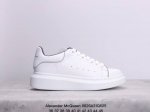 Alexander Mcqueen 亚历山大麦昆 原装数据原楦原纸版开发版型,采用进口丝绸哑光感小牛皮鞋面材质，搭配软糯小牛真皮内里，内外超软小牛皮贴附灌注式p