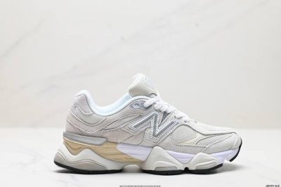 公司级new Balance 公司级版本 Nb9060 联名款 复古休闲运动慢跑鞋 鞋款灵感源自设计师本人对夏日的怀日回忆。鞋面大身由空间双格及磨砂鞋面拼接而生