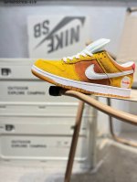 160 耐克Nike Dunk Low 板鞋Sb系列经典百搭休闲运动板鞋加厚鞋舌的填充，使舒适性大大提升，同时也更方便穿脱中底部分则加入了脚感柔软舒适Zooma