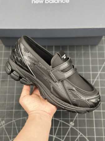 New Balance 1906系列 乐福休闲鞋 #采用轻质牛剖革拼接透气网眼衬垫织物鞋面材质 T-Beam大底提供足步弓支撑，保持步态稳定 后跟搭载外露缓震胶 - 点击图像关闭