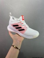 公司级Adidas Crazyflight Mid 减震防滑 中帮 阿迪达斯 训练鞋 推出可提升室内球场表现的跳高鞋 中切设计增加脚踝支撑 采用透气网眼鞋面 弹