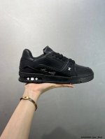 路易威登 Louis Vuitton Lv路易威登板鞋 新款 Lv Trainer最新配色运动鞋 L家 篮球鞋风格运动鞋 该鞋由艺术总监 Virgil Ablo