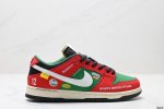 公司级耐克Nike Dunk Low 扣篮系列 复古低帮休闲运动滑板板鞋 采用脚感柔软舒适Zoomair气垫 有效吸收滑板等极限运动在落地时带来的冲击力 为街头