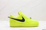 真标Ambush X Nk Air Force 1‘07 Low Sp 空军一号联名标志性的Swoosh延伸至鞋跟之外 鞋舌和鞋垫上印有Ambush品牌标志 整