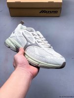 集图 美津浓Mizuno Speed春季新款复古老爹鞋透气缓震跑鞋 0328240B28