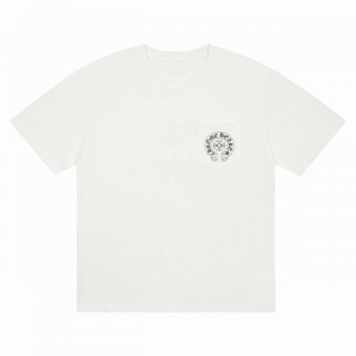 高版本Chrome Hearts 克罗心 梵文马蹄印花短袖！胸口小口袋，面料使用 克全棉双纱面料，纹路清晰可见，质感柔软细腻光滑，垂感十足！有一定厚度 非低廉材
