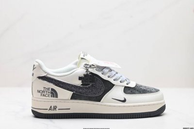 公司级nike Air Force 1‘07 Lv8 原楦头原纸板 打造纯正低帮空军版型 专注外贸渠道 全掌内置蜂窝气垫 原盒配件 原厂中底钢印、拉帮完美 官方