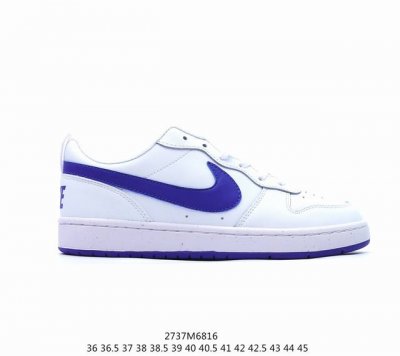 耐克 Nike 男女子运动鞋 Court Borough Low 小空军低帮板鞋。1.其皮革材质的鞋面结合网眼鞋舌，在出众外观与质感的同时提供稳固支撑，并且提升