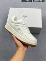 新品公司级 Alo Yoga Recovery Mode 舒适简约小白鞋 防滑耐磨 低帮 运动板鞋 男女同款 明星圈很火的Alo真的很贵气 质感一绝 鞋垫有一点