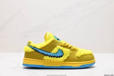 真标耐克nike Sb Dunk Low扣篮系列低帮休闲运动滑板板鞋 货号:Cj5378-700 尺码:36 36.5 37.5 38 38.5 39 40 4