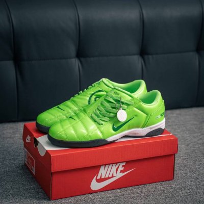 核心私 Nike Dunk 全套原楦原模倾力打造完美版型 独家原厂航空铝磨具打磨大底 鞋头坡度极致还原 无解鞋型 原盒原配 圈内天花板工艺 原厂冲刀 超高清洁度