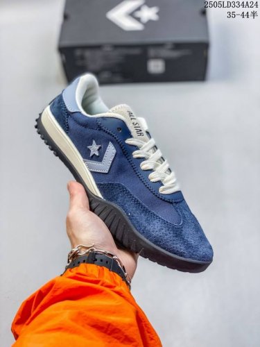 converse Run Star Trainer 系列流星复古运动鞋 复古基础百搭休闲德训运动鞋 采用尼龙面料+翻毛 透气复古运动鞋 记忆泡沫鞋垫 齿状鞋底