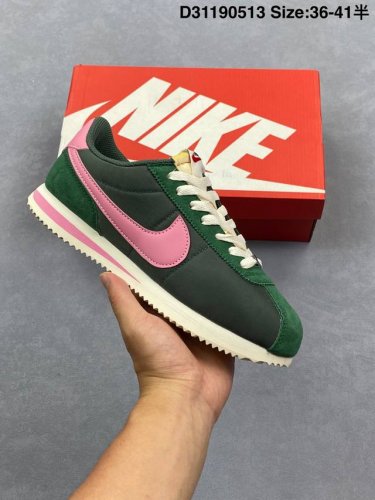 耐克Nike Classic Cortez 全新配色 经典轻便舒适男子阿甘鞋休闲跑步鞋运动鞋，纯粹而执着的精神，使得Cortez种在了一代人的心里，无论是否喜欢