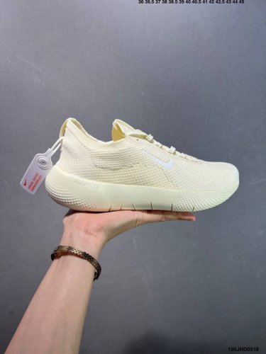 nike Free 2025 耐克新款飞织面 透气缓震运动跑鞋 官方同步出货 飞织鞋面提供出色的弹性和支撑力鞋底融入凹槽设计 塑就柔韧灵活性 令运动自由无拘加厚