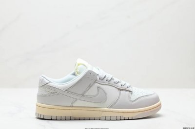 公司级耐克Nike Dunk Low Retro 扣篮系列低帮休闲运动滑板板鞋 货号:Dd1391-102 尺码:36 36.5 37.5 38 38.5 39