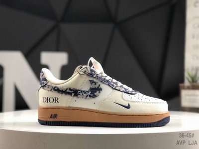 300 公司级带半码Nike Air Force 1 '07 Low 空军一号 低帮 运动鞋 休闲鞋 折边针车 工艺难度大 原楦头原纸板 原装鞋盒 定制五金配件