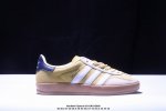 160 公司级Adidas Handball Spezial 阿迪达斯经典款 复古休闲板鞋 全鞋采用反毛皮制作 牛筋耐磨大底 承载青春情怀的板鞋 经典三条杠装饰