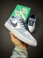 b 公司级耐克Nike Sb Force 58低帮休闲板鞋 是一款将前沿创新带入街头的单品 它具有硫化杯底 具有出色的耐用性和灵活性 使用帆布和绒面革 在饰面上