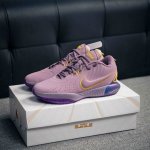 420 核心私 Nike 勒布朗詹姆斯全新签名 实战篮球鞋 #采用与Zoom Air缓震配置协同配合的绳线包覆系统，结合轻盈脚感和近地设计，耐穿橡胶外底，提供强