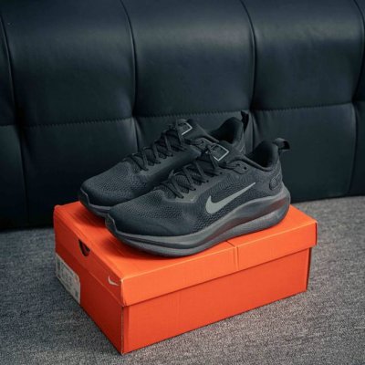 核心私 耐克 Nike Infinity Run 5 男子缓震透气公路跑步鞋 该版 Nike Infinity Run 5 登月5代采用 Reactx 泡绵，塑