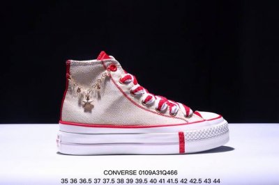 All Star Lift 厚底蛇年限定高帮 新年新气象！新鞋安排上！！ 匡威cny蛇年限定按时报到！。 中国红多有节日氛围呀 每一双都细节满满，诚意十足 双色