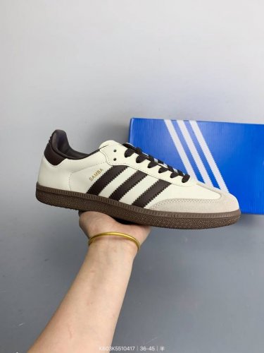 Addis Original Samba Lt 赛车 复古单品 复古桑巴板鞋 这款桑巴鞋展示了高质量的工艺 带有装饰的超锁缝制和无缝的手感 柔软、柔软的皮革造型