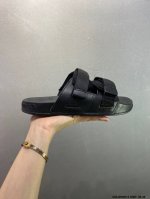 新百伦 New Balance Nb Swautsb 1 夏季单品 超软云朵气垫拖鞋！ New Balance 新百伦 Nb夏季沙滩休闲拖鞋 码号：36-46