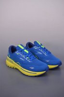brooks 布鲁克斯 Glycerin 19 超弹轻盈跑步鞋 实拍首发 低帮透气缓震支撑休闲运动慢跑鞋 采用改进工程空气网眼组合热熔工艺 鞋面材质搭载Dna