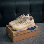 核心私 Asics Gel-Resolution X 亚瑟士复古透气缓震休闲跑步鞋 货号：1042A297-101 尺码：36 37 37.5 38 38.5