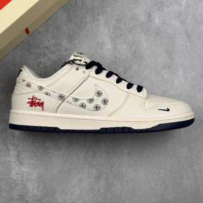 本地290 核心私 nk Sb Dunk Low 斯图西联名-米白花勾 周年高端定制 低帮休闲板鞋 #定制鞋盒 大厂纯原品质出货 超高清洁度 皮料切割干净无任何