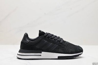 真标adidas Zx500 Rm Boost 阿迪达斯亲友限定 跑步休闲鞋 延续zx500 的复古跑鞋风格 鞋身由麂皮与网眼结合打造 最大的改变则是换上全掌b