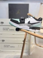 Air Jordan Legacy 312 乔丹篮球鞋系列 号称 “最强三合一” 的 Jordan Legacy 312，自然有着杂交结合的设计，它的名字就展现