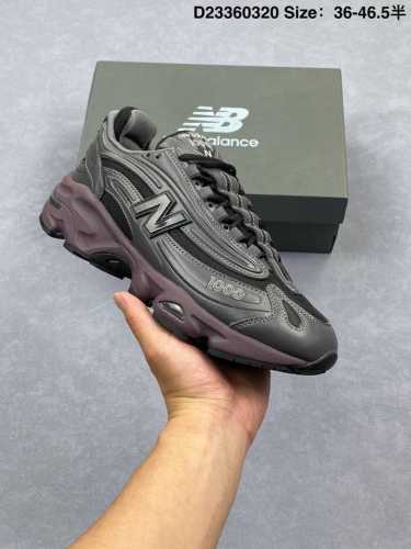 250 公司级新百伦New Balance 1000 系列低帮复古老爹风休闲运动跑步鞋 new Balance 在不同配色上其鞋面材质呈现不同感觉，无论是运动风