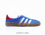 阿迪达斯 Adidas Handball Spezial 三叶草学院风复古休闲板鞋 德训鞋 橡胶底柔软皮革经典运动鞋板鞋。圆头、缝合拼接设计、正面绑带、鞋舌部位