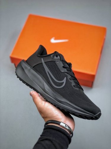 Nike Quest 6 耐克极致系列减震轻便跑鞋 Fd6033-003 尺码 39 40 40.5 41 42 42.5 43 44 44.5 45 46